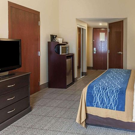 Comfort Inn Near Quantico Main Gate North Dumfries Bagian luar foto