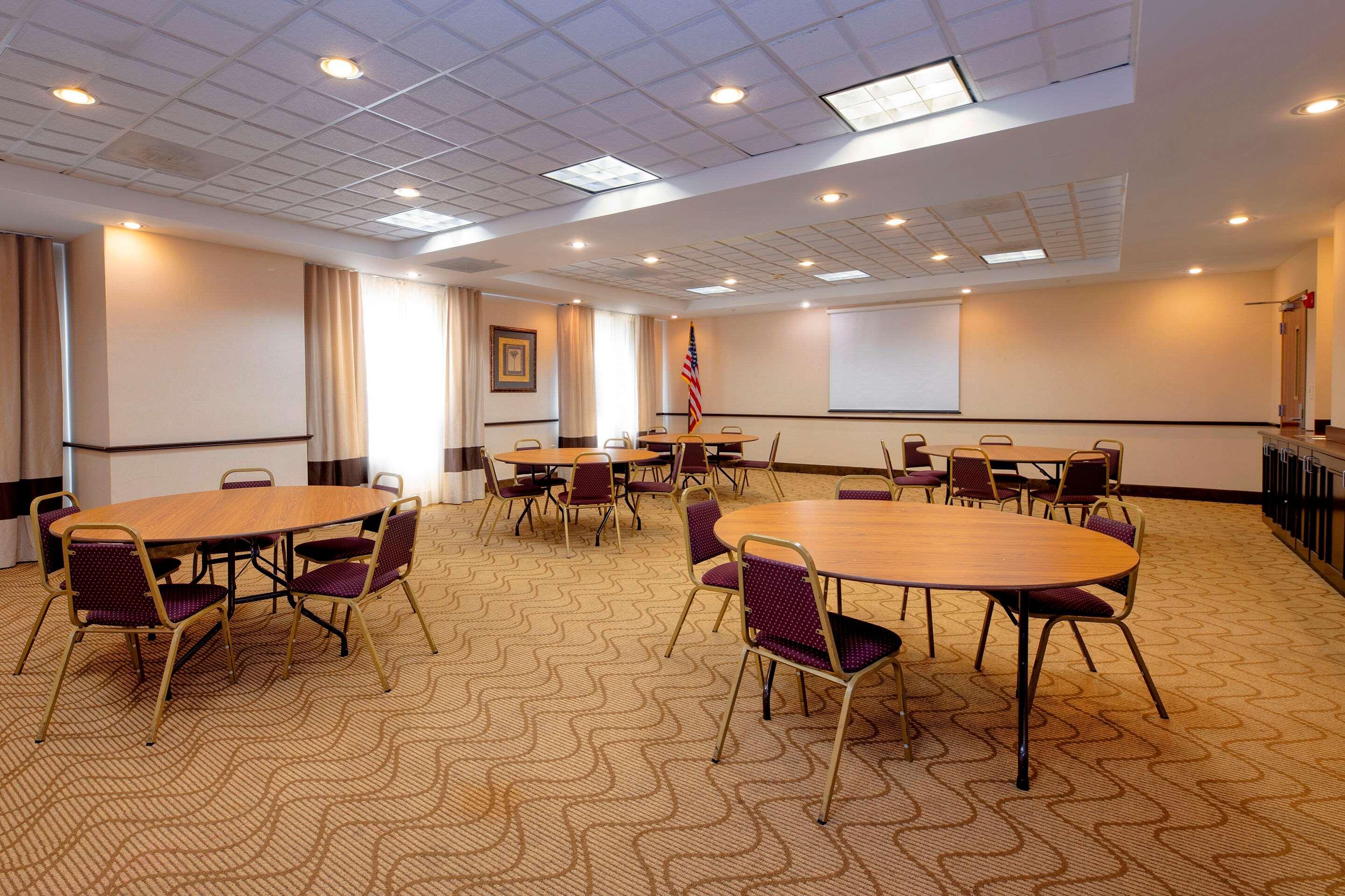 Comfort Inn Near Quantico Main Gate North Dumfries Bagian luar foto